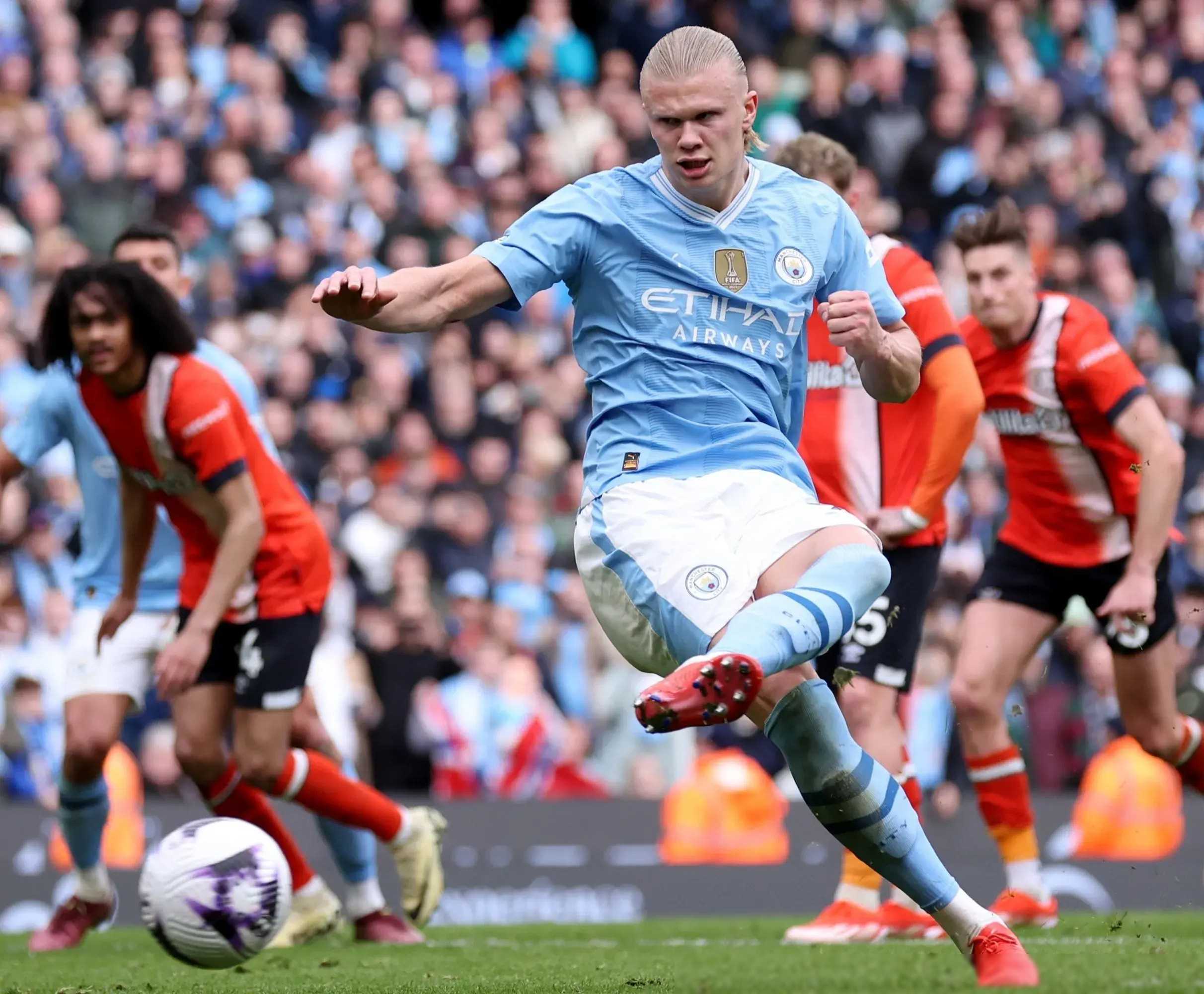 澳客官方-曼城主场轻松获胜，实力碾压对手