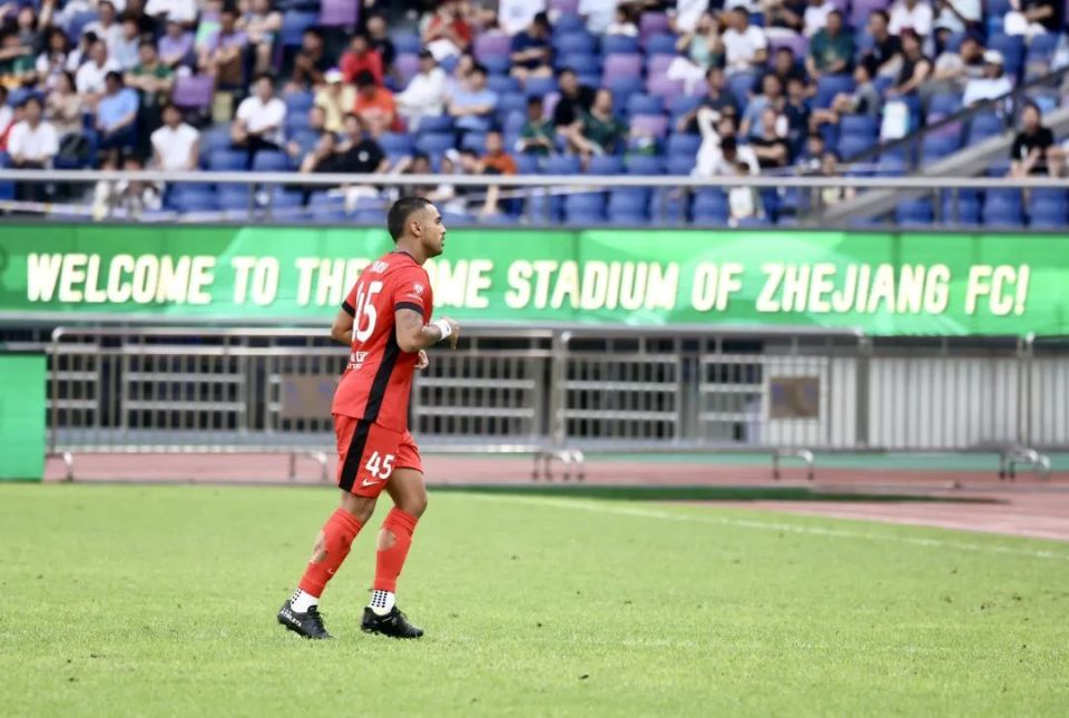 澳客注册-上港主场大胜绿城,展现中超冠军气质