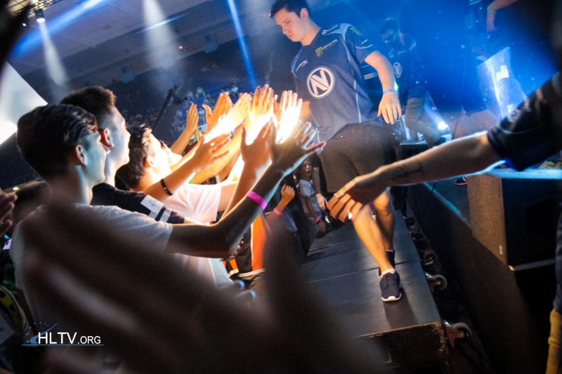 澳客官网app-布加勒斯特竞技场瑞士大胜波兰,半决赛确认