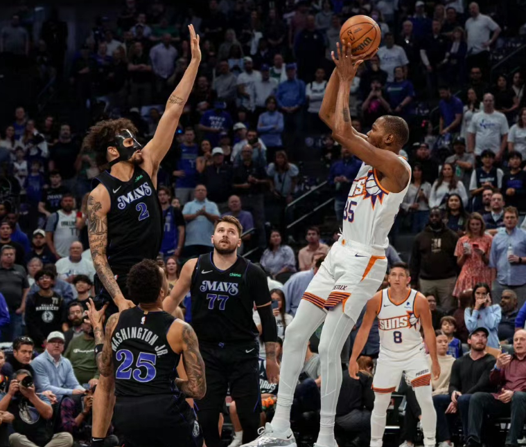 澳客官方-独行侠主场轻取小牛，大胜收官