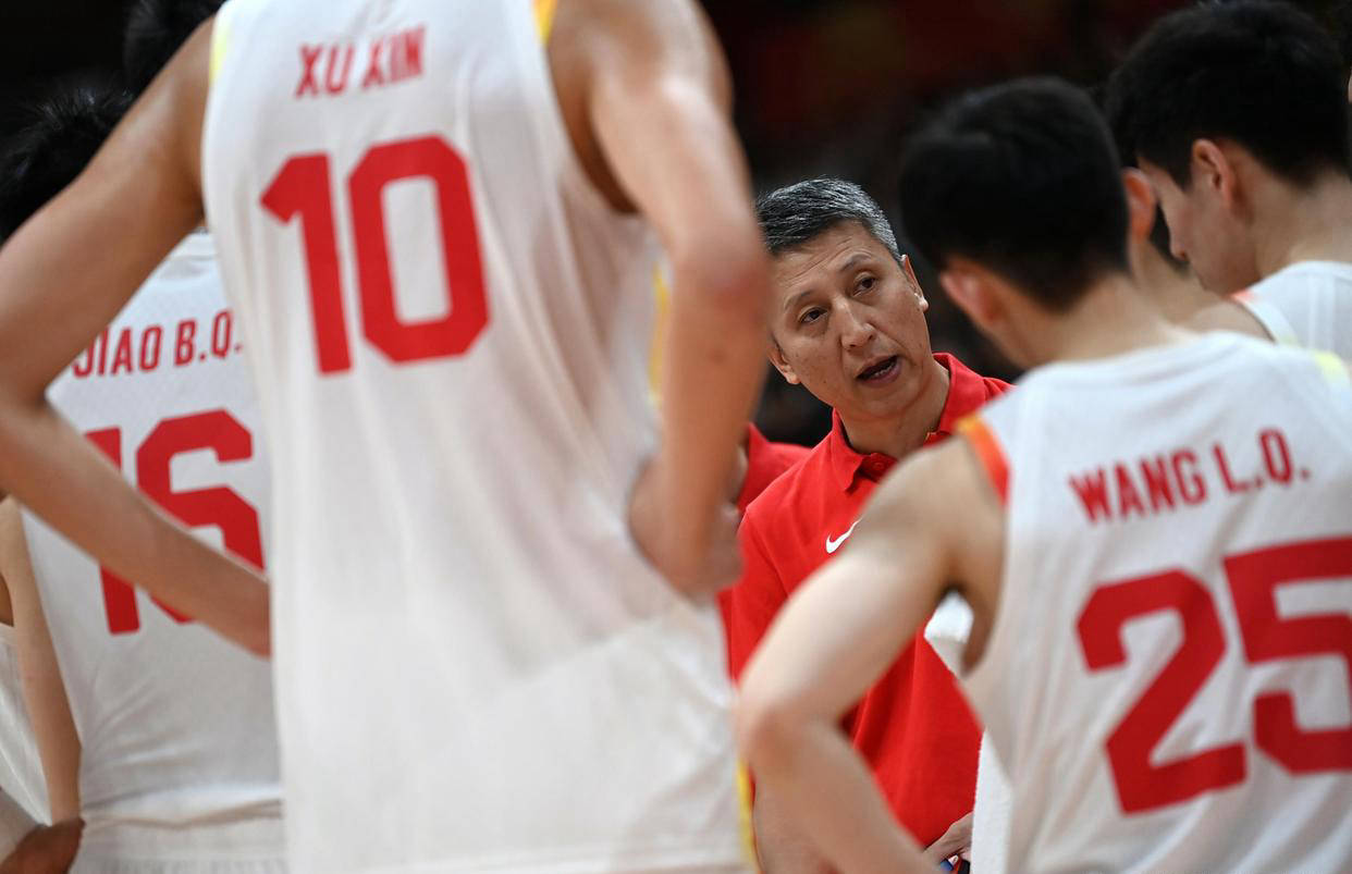 澳客网页版登录入口-篮球比赛中惊险经过，胜负悬而未决