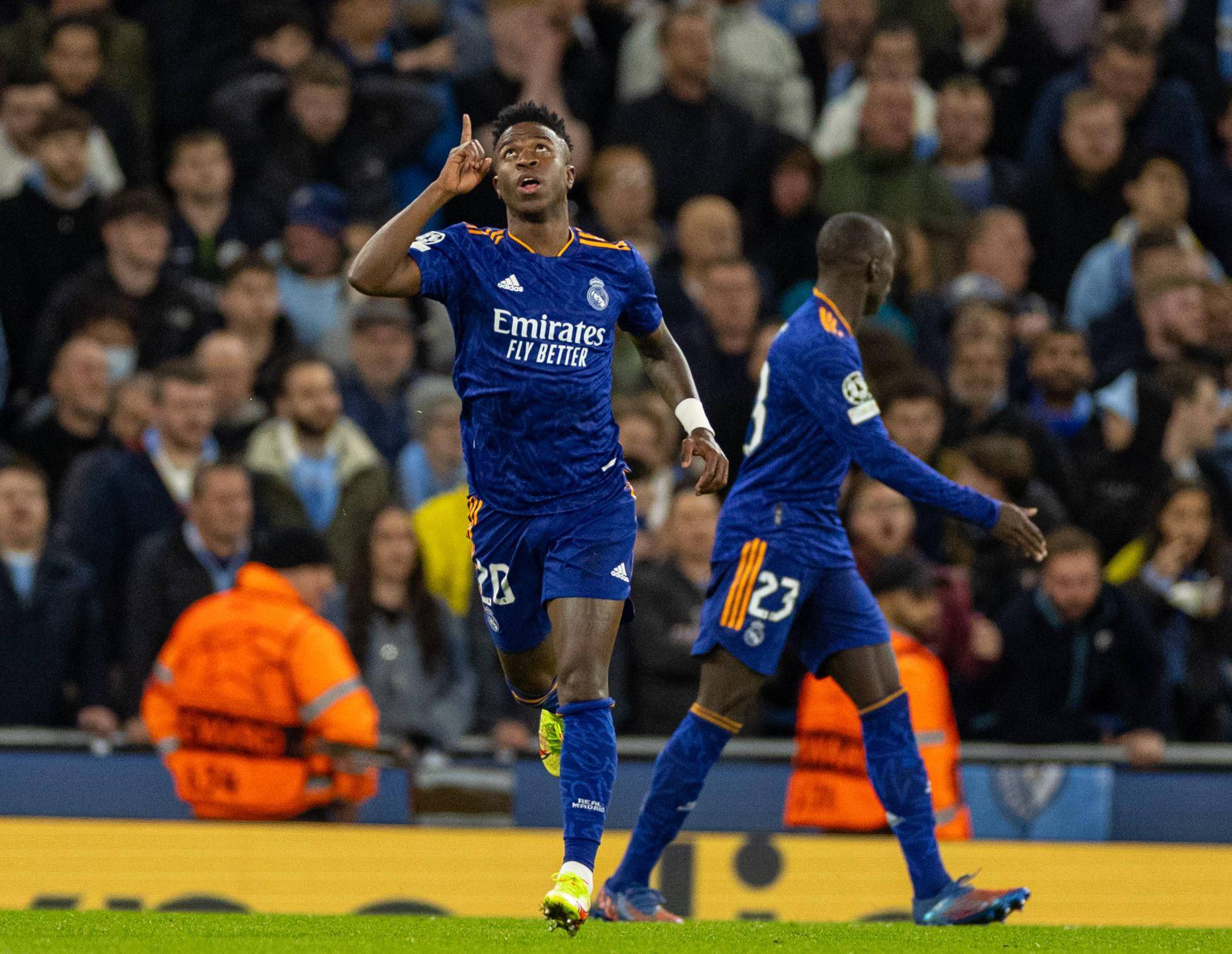 澳客下载-皇马逆转晋级，半决赛成绩亮眼鼎盛