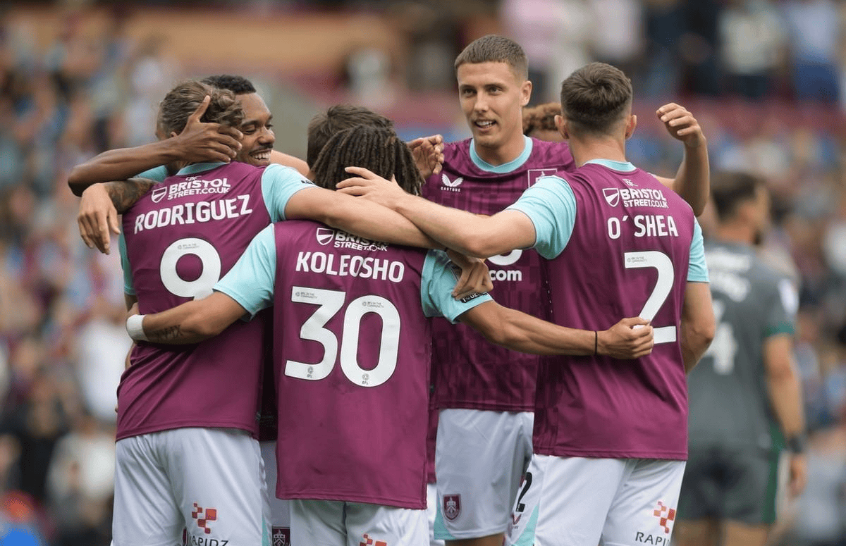 包含卡迪夫城主场不敌桑德兰,英超保级悬念愈发扩大的词条