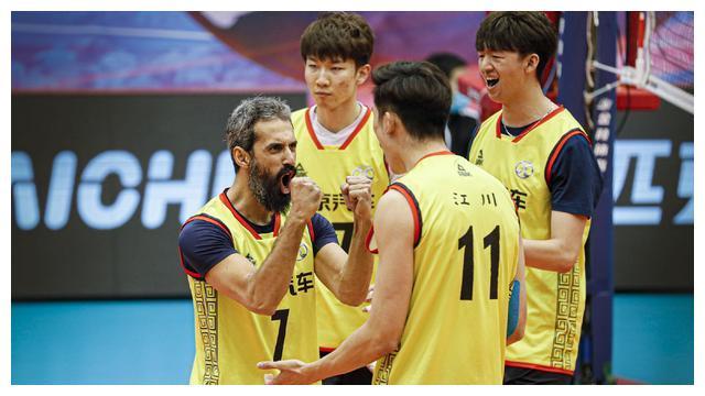 澳客新闻-美洲篮球超级联赛冠军之争激烈展开的简单介绍