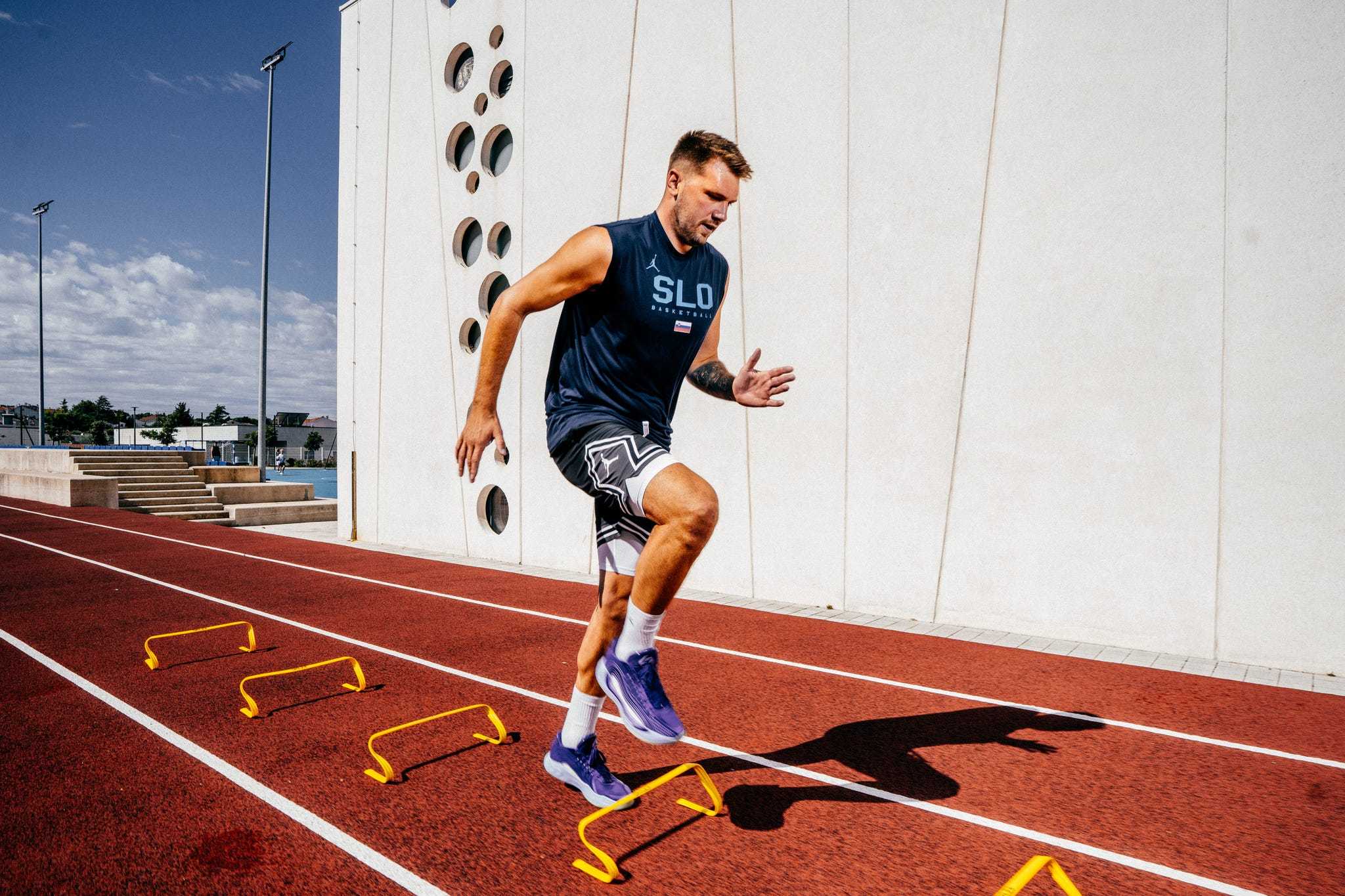 澳客app-球员训练备战,全力以赴迎接挑战的简单介绍